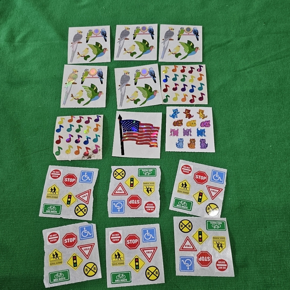 SL9:  Sandylion Sticker Lot - 180 Pieces - Mixed Themes - Picture 5 of 12